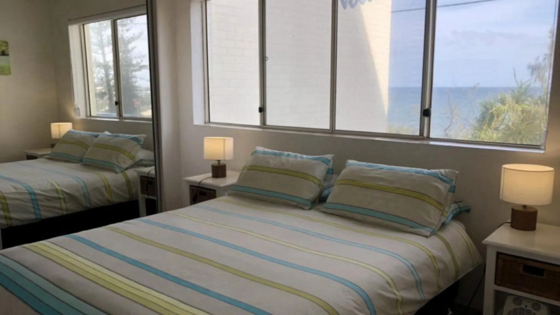 Shoreline Villa Unit 3 칼론드라